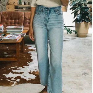 Levi's Ribcage Straight Ankle - Size 25